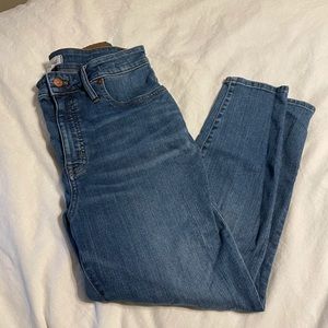 Madewell Petite “Curvy high-rise Skinny Crop”